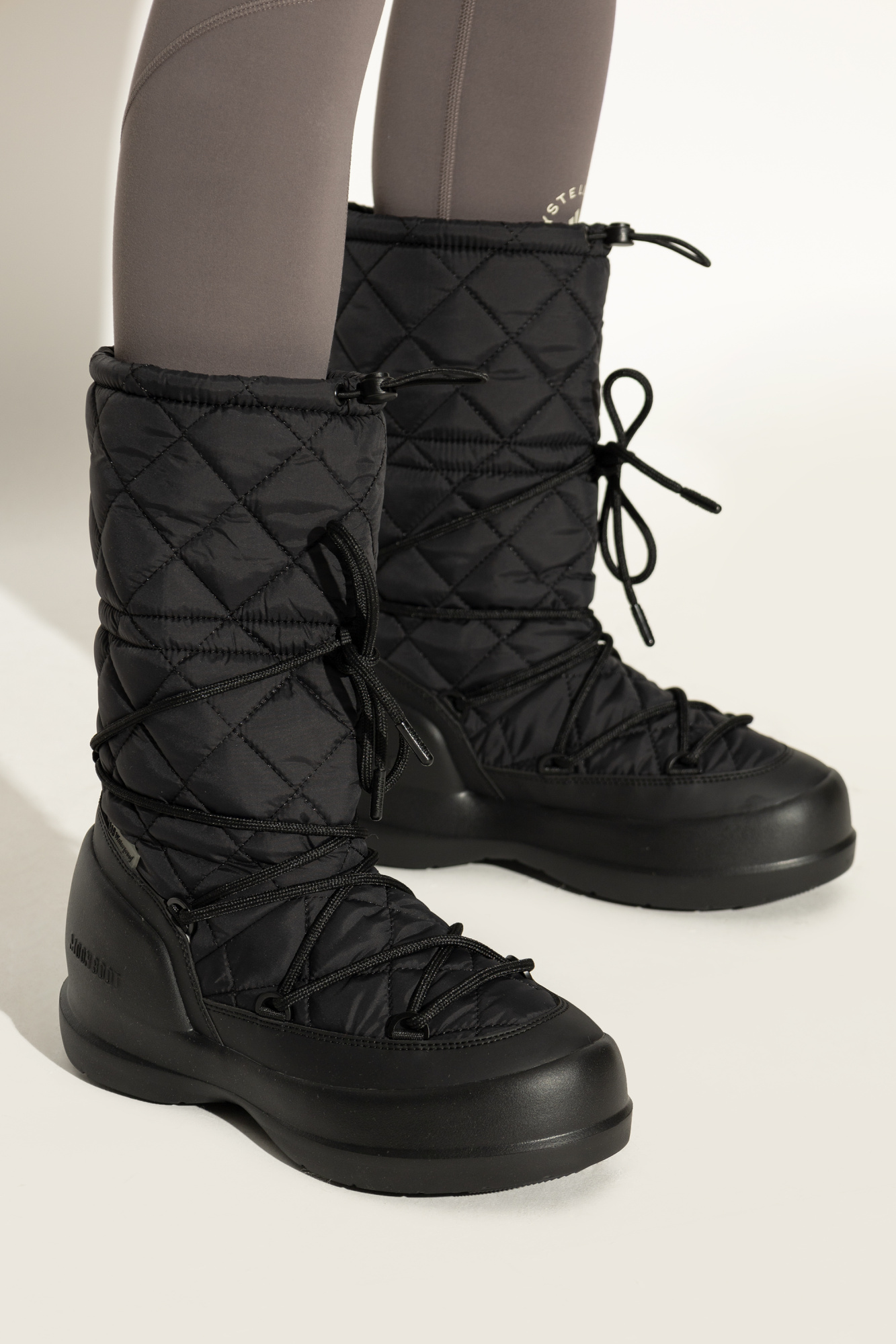 loem シュシュ moon black Moon Boot Women's Icon Low Shell Boots - UK3/UK5 | Coggles